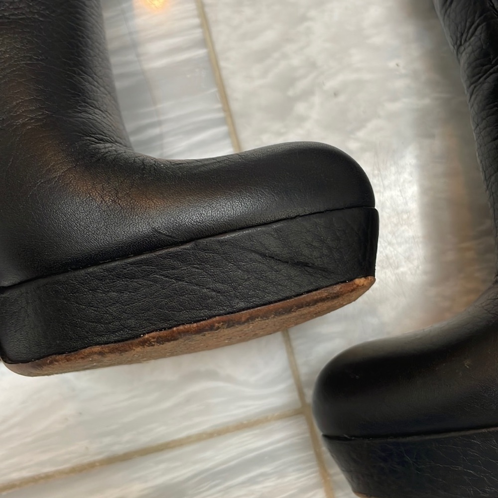 Vintage Knee-high Guccissima platforms in black leather. - Picture 8 of 8